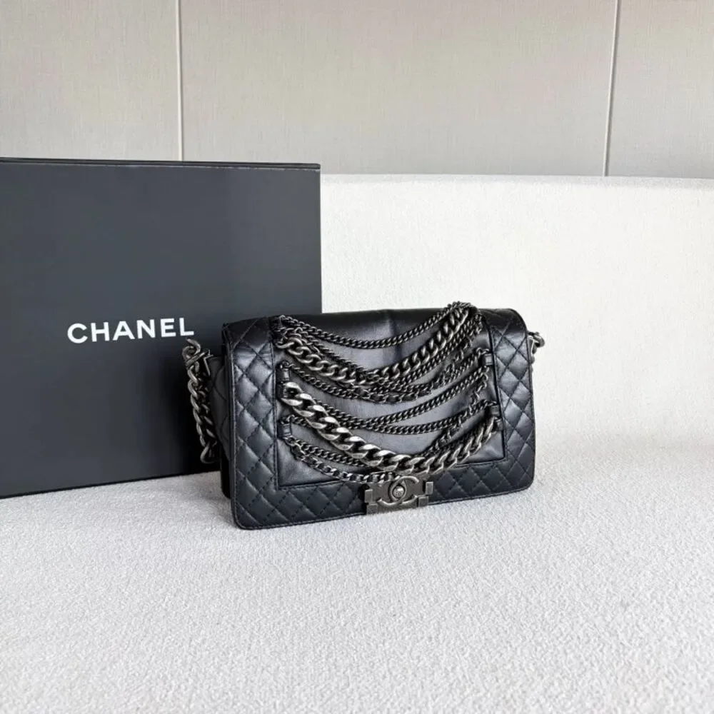 Chanel Women Pre-Loved Bag Very Good Condition